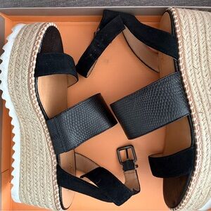 Crown Vintage Black Woven Platform Sandals